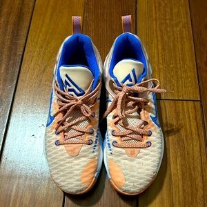 Giannis immortality pink really comfortable while playing ball